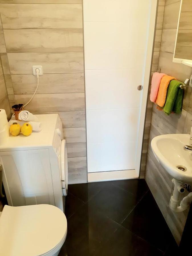 Marinovi Dvori Apartment Slatine Ngoại thất bức ảnh