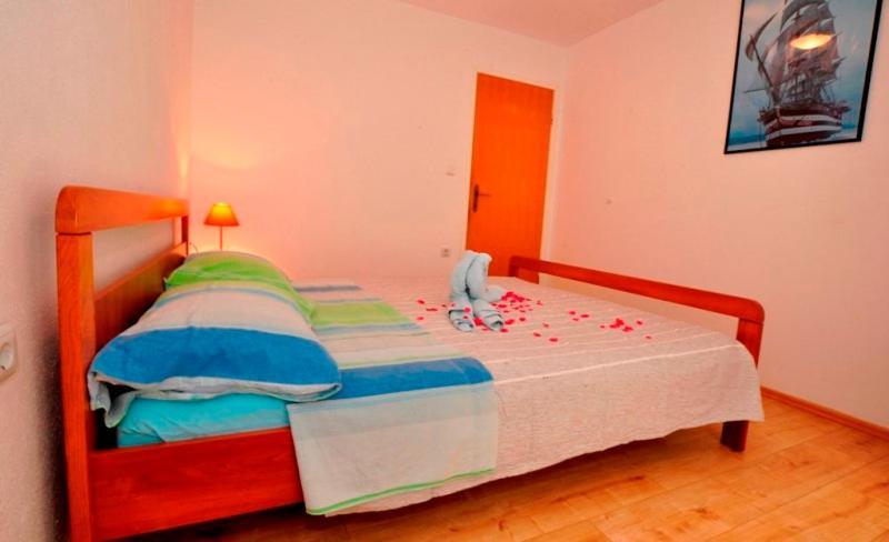 Marinovi Dvori Apartment Slatine Ngoại thất bức ảnh