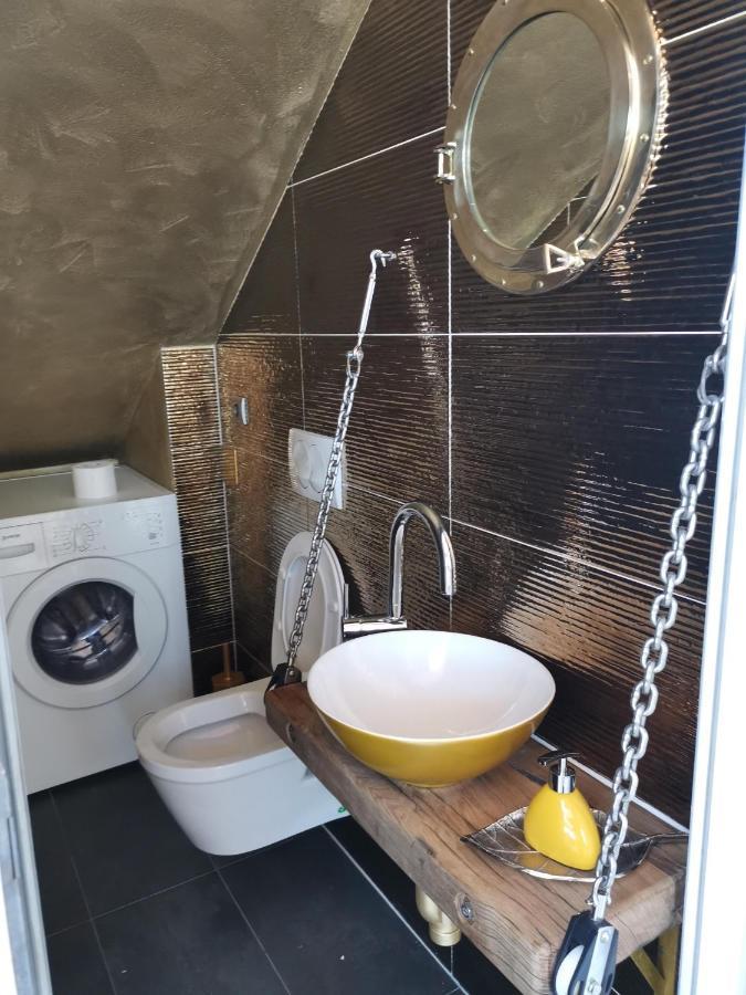 Marinovi Dvori Apartment Slatine Ngoại thất bức ảnh