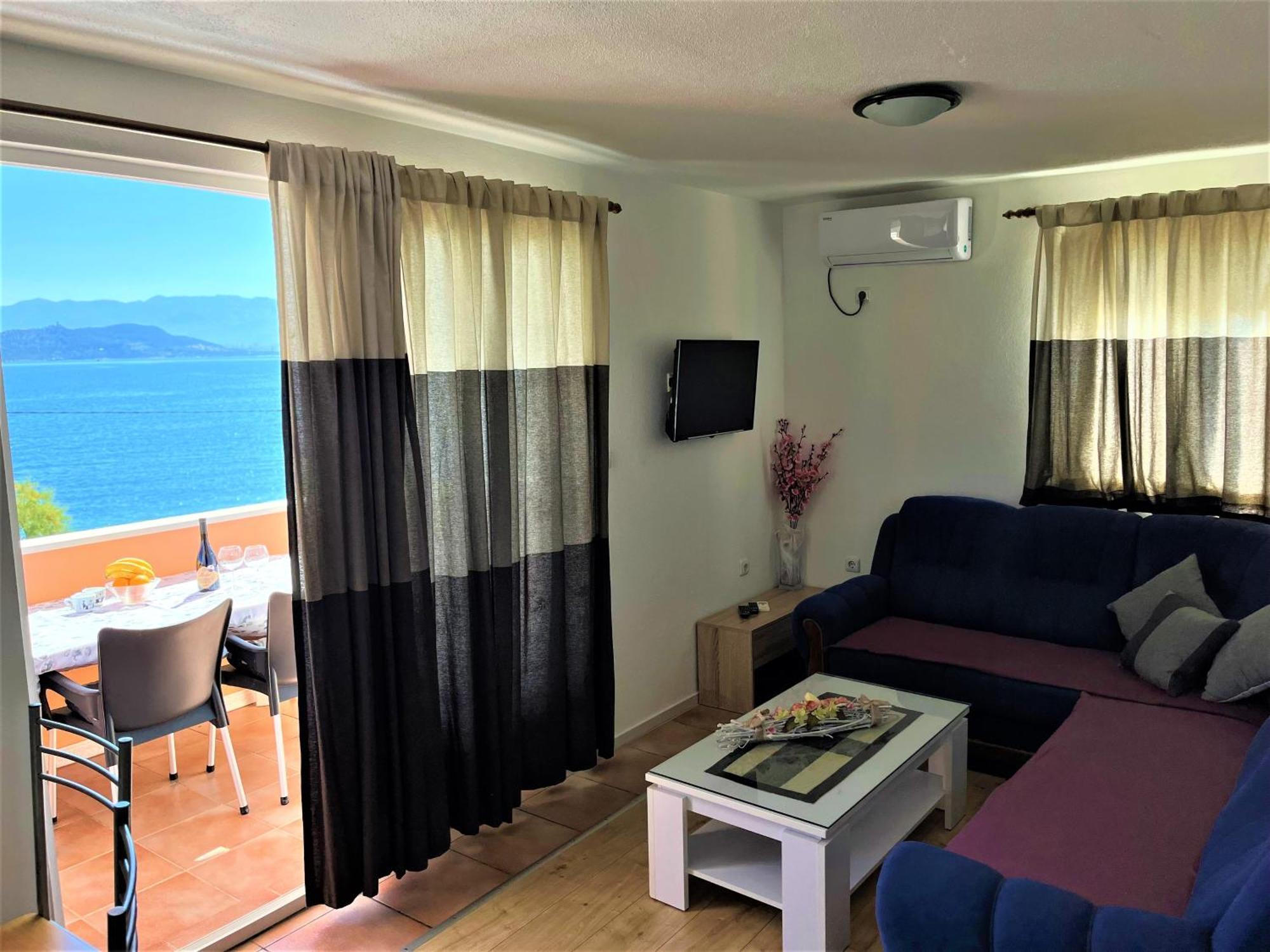 Marinovi Dvori Apartment Slatine Ngoại thất bức ảnh
