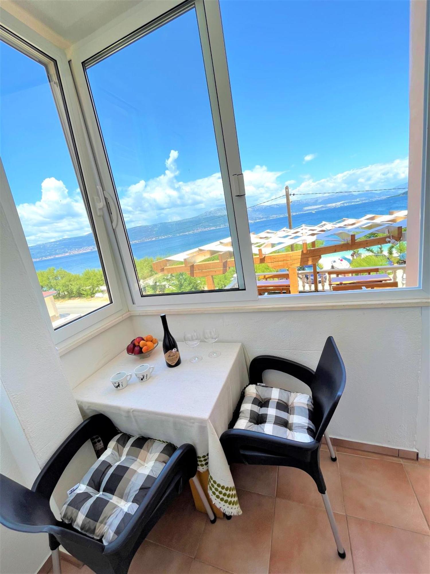 Marinovi Dvori Apartment Slatine Ngoại thất bức ảnh